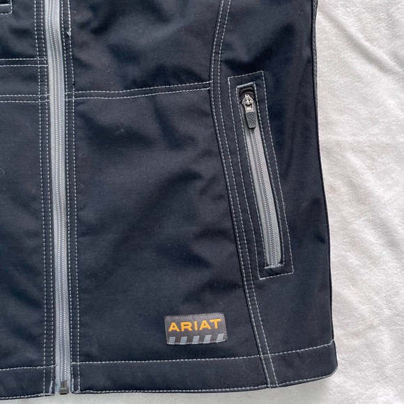 Ariat Vest - Picture 4 of 5
